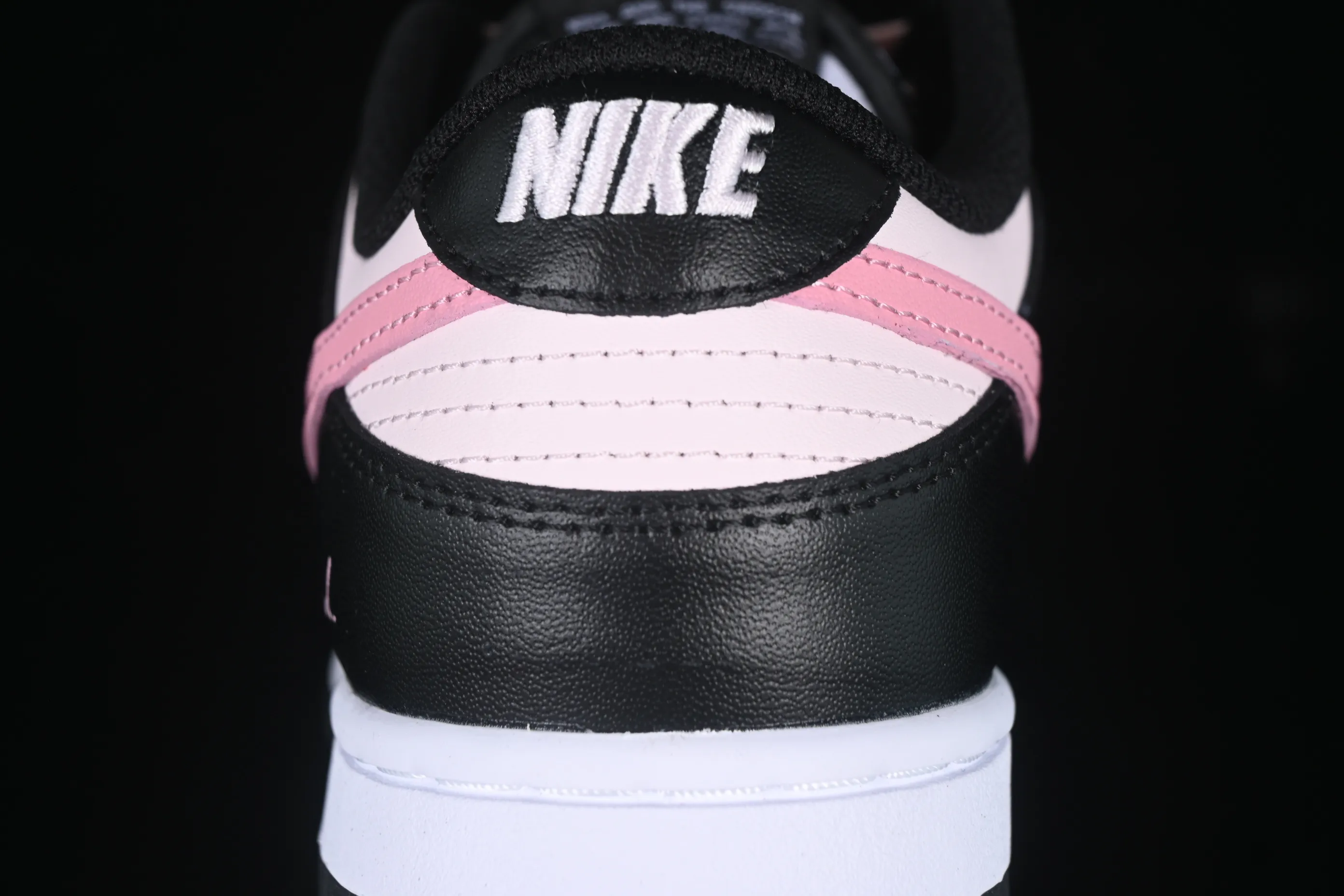 All categories Nk SB Dunk series Nk SB Dunk Low low-top sneakers Nk SB Dunk Low blackberry pink low-top casual sneakers CW1590-100